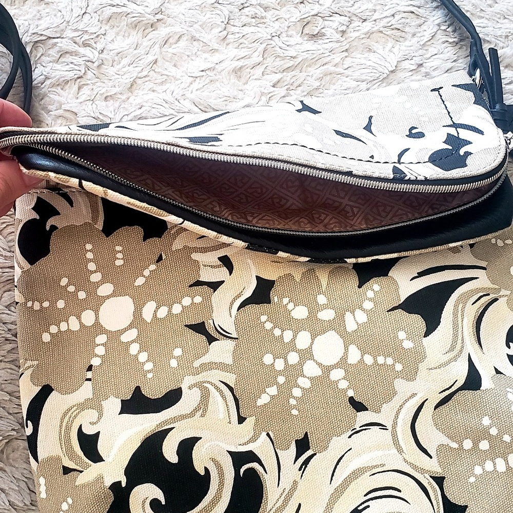 NWOT-Relic shoulder purse w/amazing storage-black - Picture 3 of 6